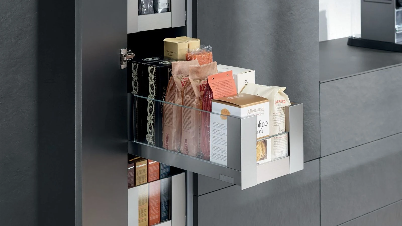 Blum LEGRABOX çekmeceli SPACE TOWER uygulaması